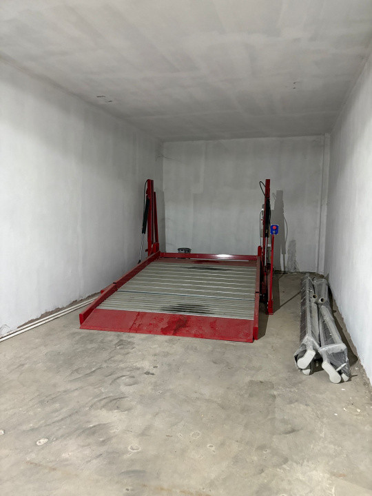 apartament de inchiriat cu 4 camere  in zona  Bucurestii Noi 