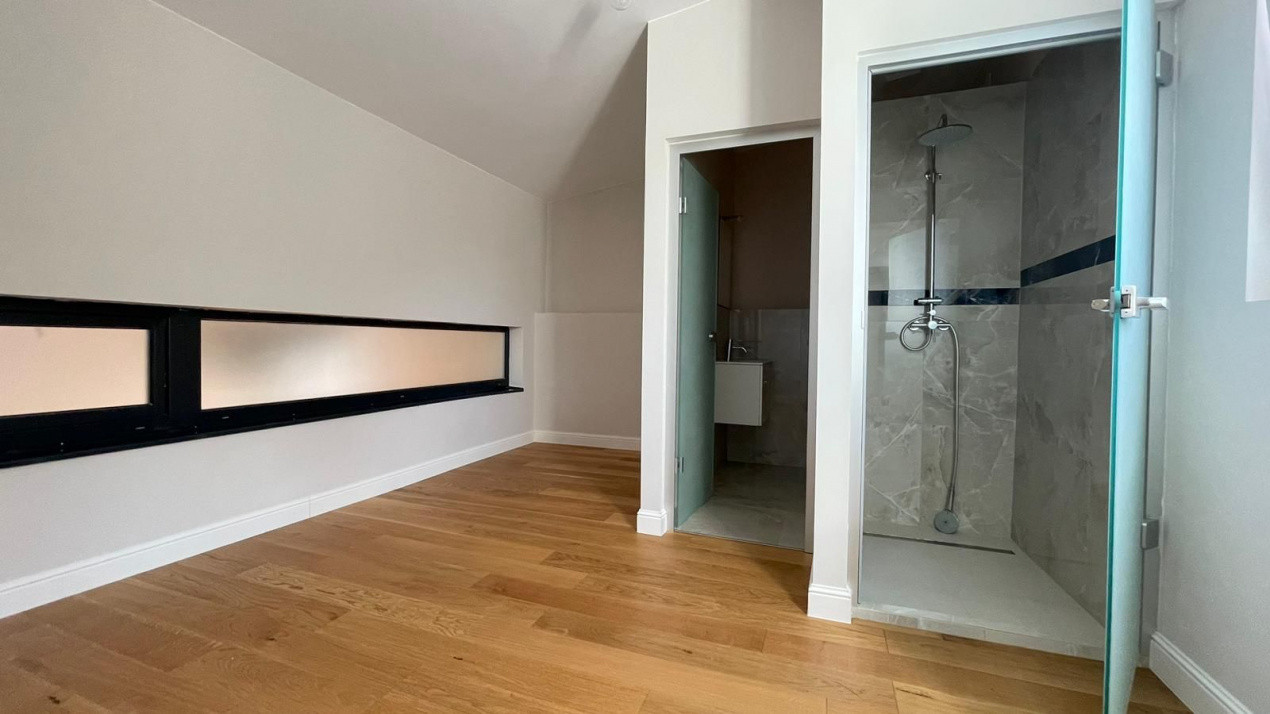 Vila 4 camere Pipera, piscina exterioara si garaj, de vanzare!