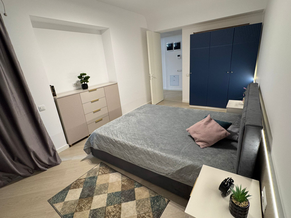 Apartament decomandat de inchiriat cu 2 camere  in Pipera 