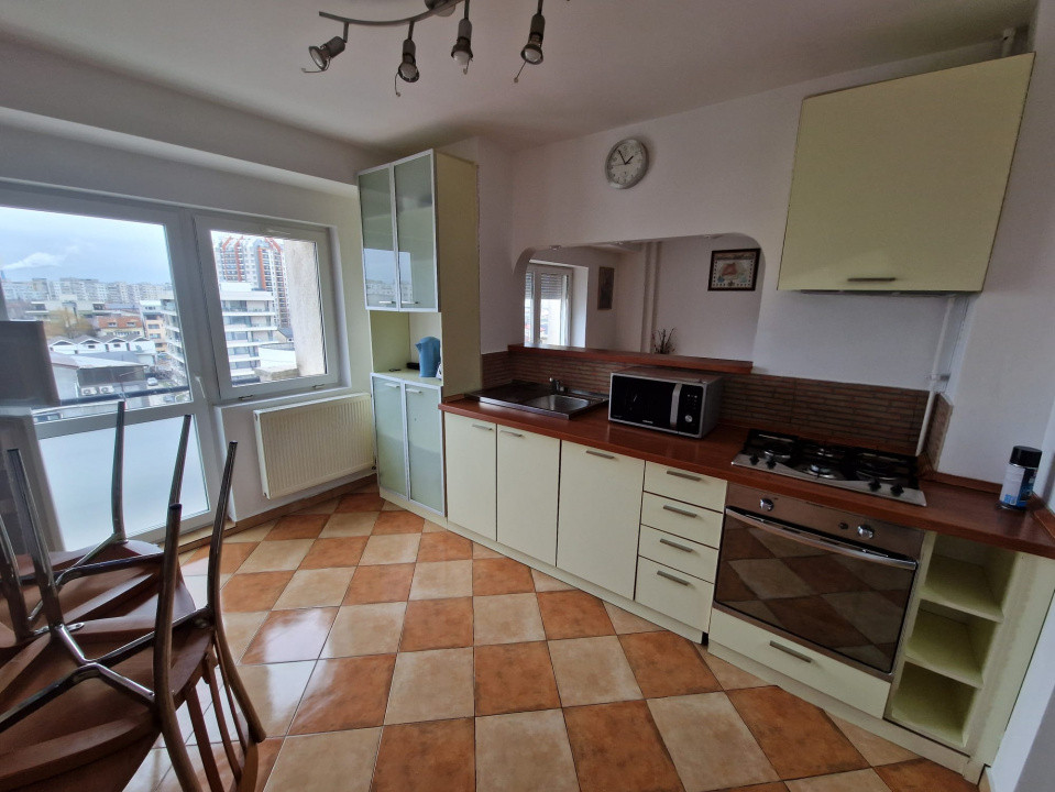 apartament cu 2 camere de inchiriat in zona Decebal/bd Burebista