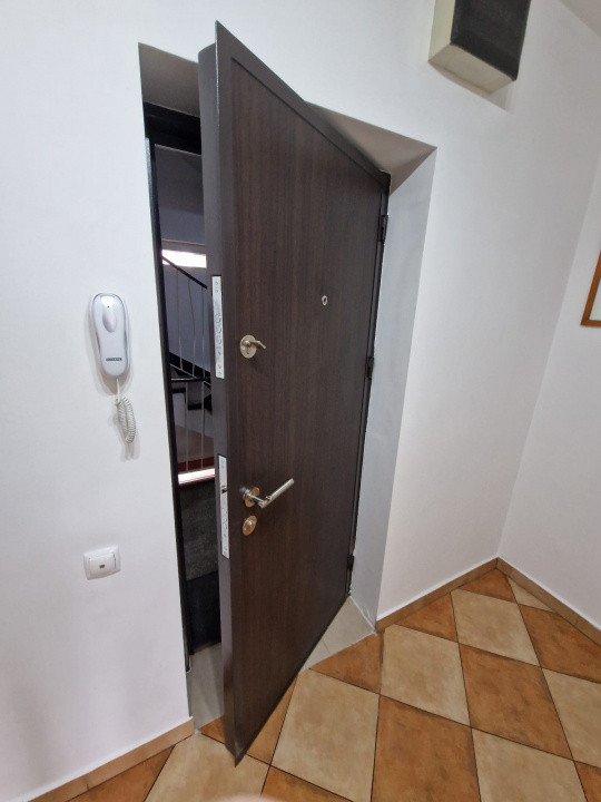 apartament cu 2 camere de inchiriat in zona Decebal/bd Burebista