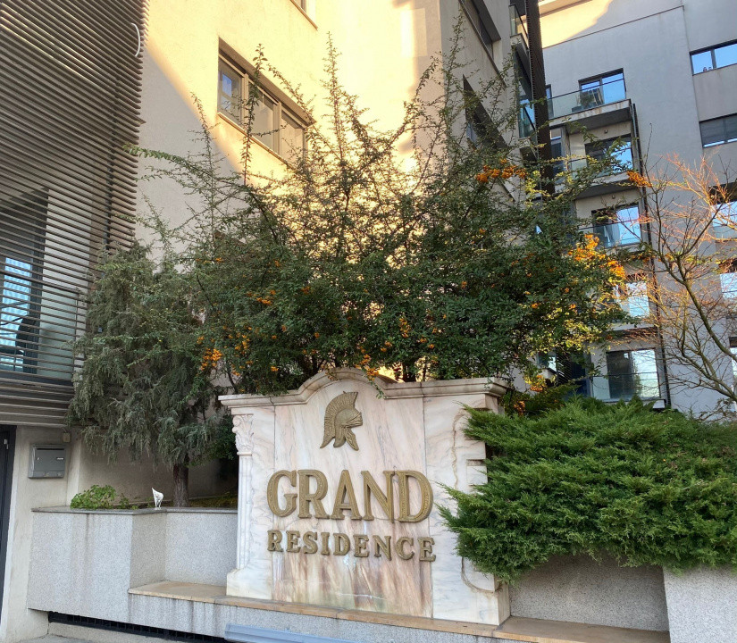 apartament de inchiriat cu 2 camere in zona Herastrau/Grand Residence