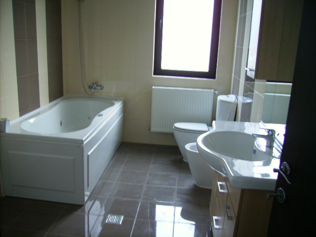 Duplex – Câmpul Pipera | 5 camere, 4 parcări | jacuzzi