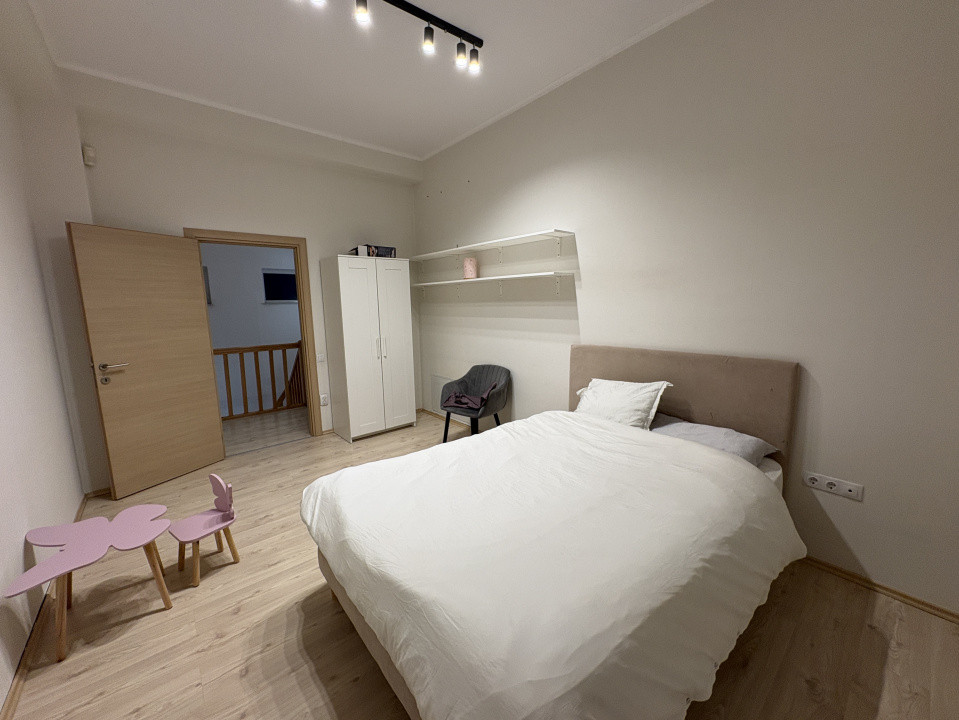 Vila individuala 5 camere Otopeni de vanzare