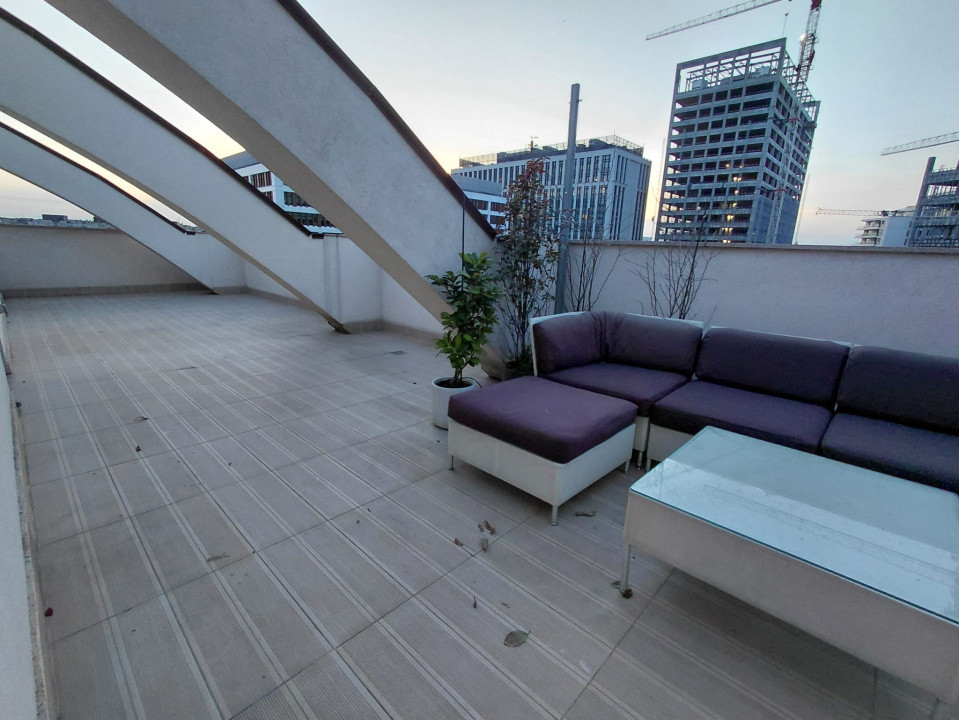 Penthouse cu 3 camere si terasa  -Timpuri Noi