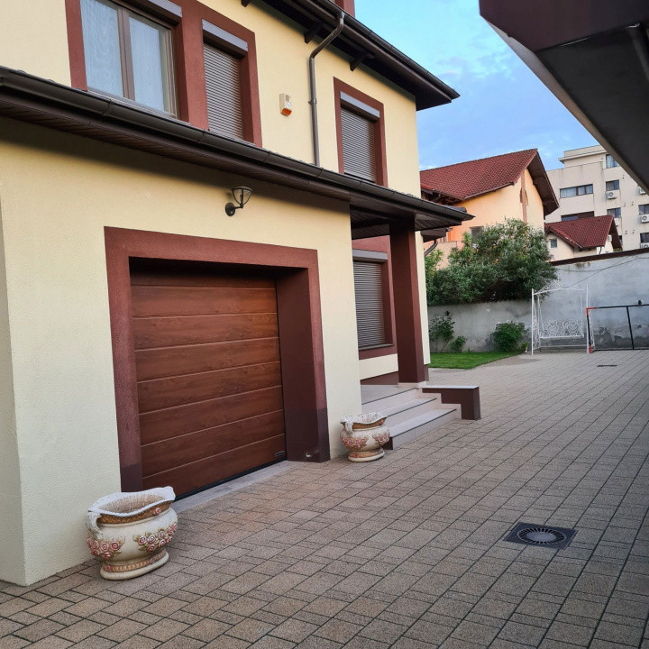 VILĂ PREMIUM | BĂNEASA - JOLIE VILLE | POMPĂ CĂLDURĂ | STRADĂ PRIVATĂ