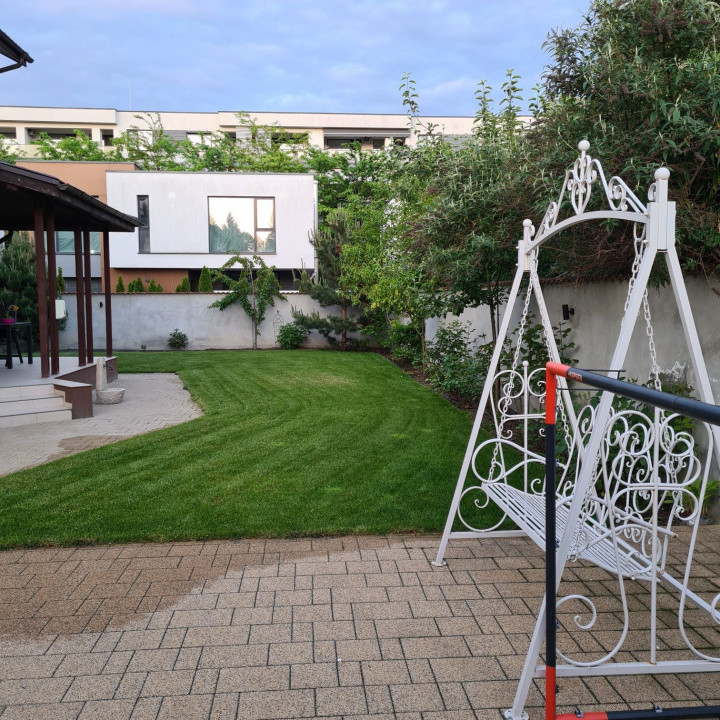 VILĂ PREMIUM | BĂNEASA - JOLIE VILLE | POMPĂ CĂLDURĂ | STRADĂ PRIVATĂ