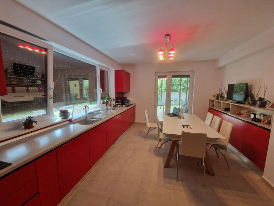 VILĂ PREMIUM | BĂNEASA - JOLIE VILLE | POMPĂ CĂLDURĂ | STRADĂ PRIVATĂ