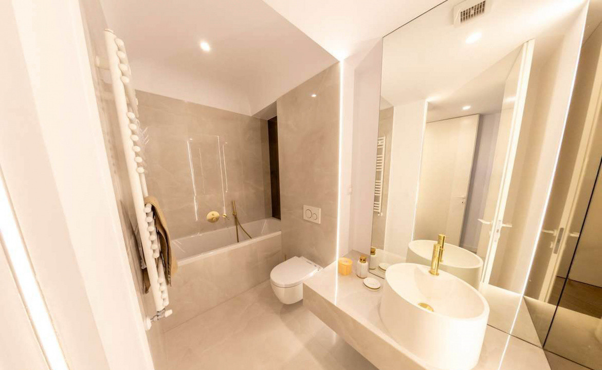 3 camere Cortina North, 104 mp, terasa 25 mp, parcare