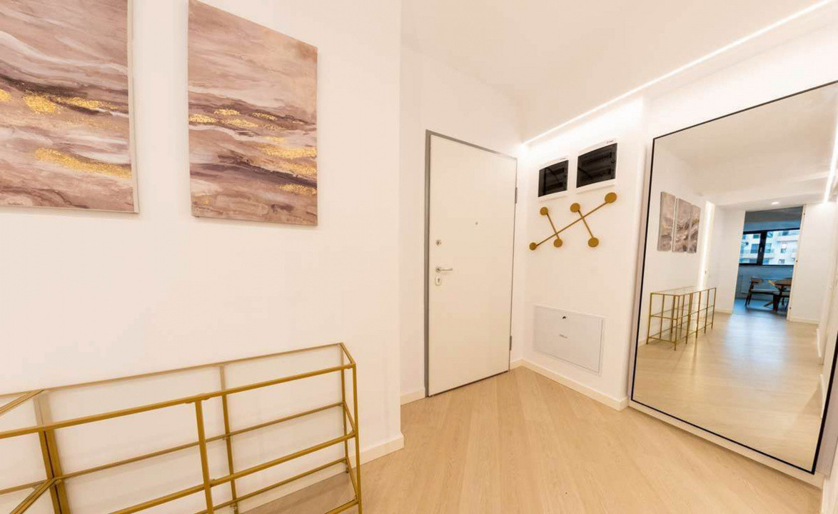 3 camere Cortina North, 104 mp, terasa 25 mp, parcare