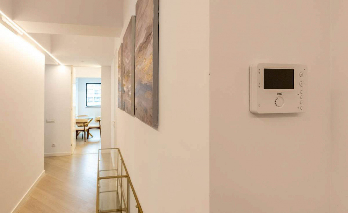 3 camere Cortina North, 104 mp, terasa 25 mp, parcare