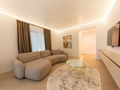 3 camere Cortina North, 104 mp, terasa 25 mp, parcare