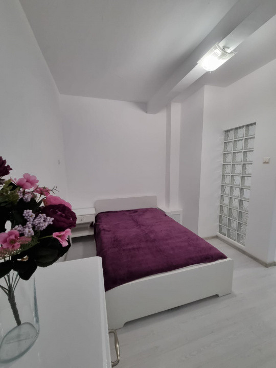 Închiriere apartament 2 camere – Calea Victoriei, zona Mayfair 39 / The Lobby
