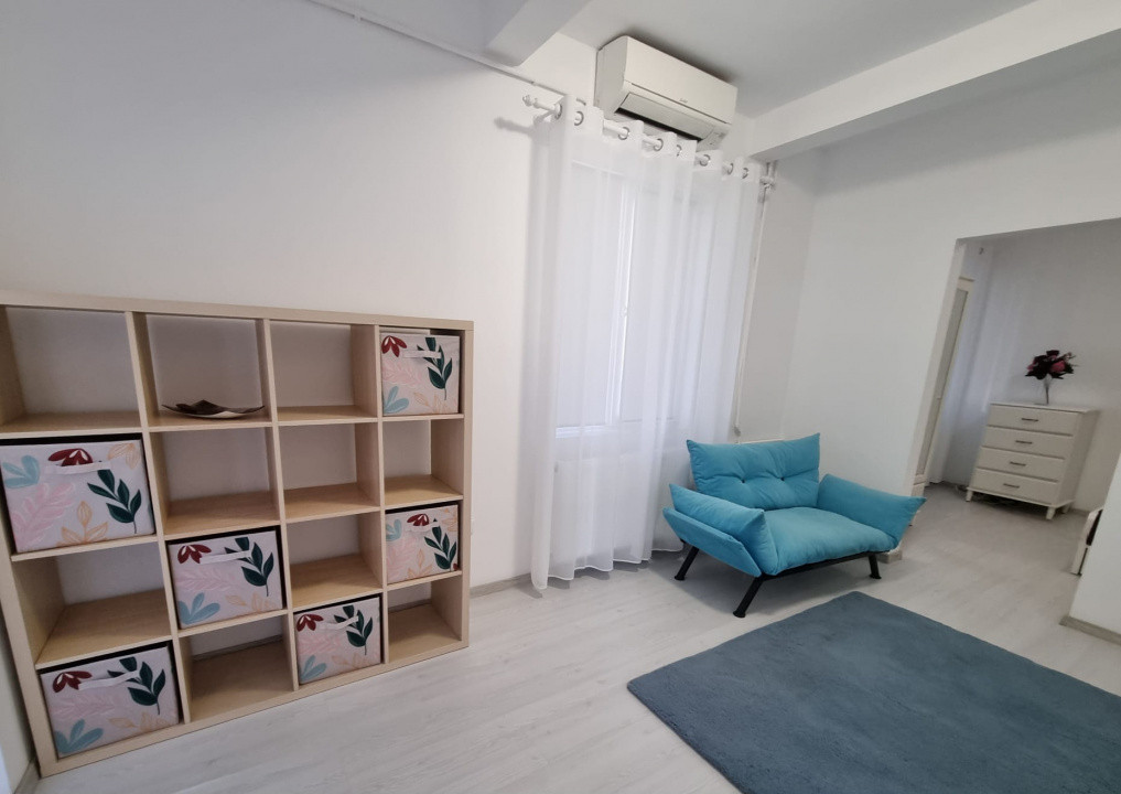 Închiriere apartament 2 camere – Calea Victoriei, zona Mayfair 39 / The Lobby