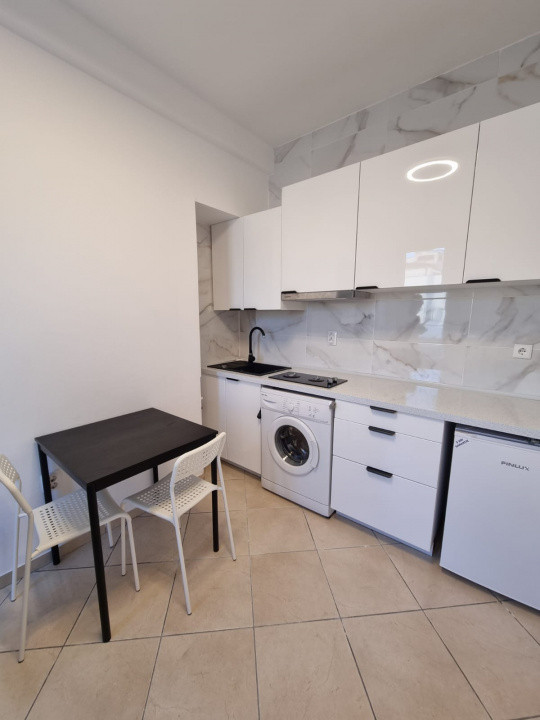 Închiriere apartament 2 camere – Calea Victoriei, zona Mayfair 39 / The Lobby