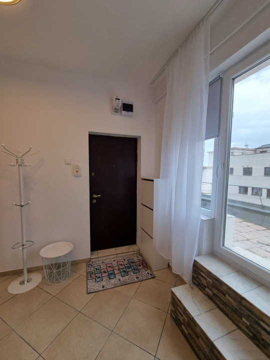 Închiriere apartament 2 camere – Calea Victoriei, zona Mayfair 39 / The Lobby