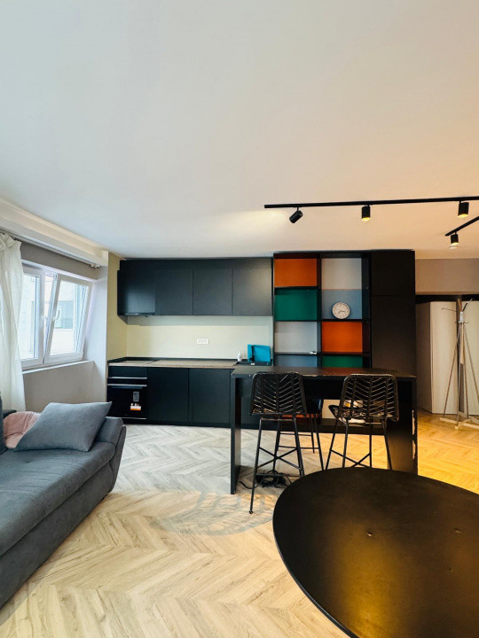 Apartament de închiriat cu 3 camere în zona Dorobanti 