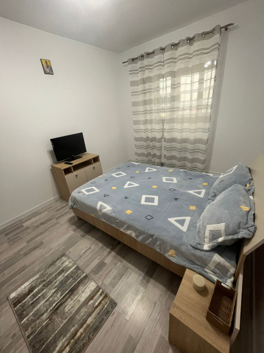 apartament decomandat de inchiriat cu 2 camere  in Militari 
