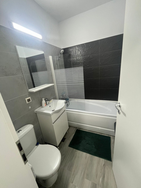 apartament decomandat de inchiriat cu 2 camere  in Militari 