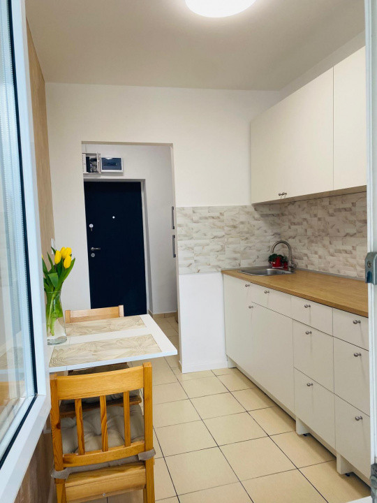 apartament semidecomandat de inchiriat cu 2 camere  in Gara de Nord 