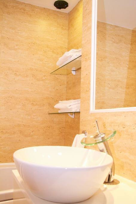 Penthouse Elegant Piața Victoriei | Vedere Panoramică  