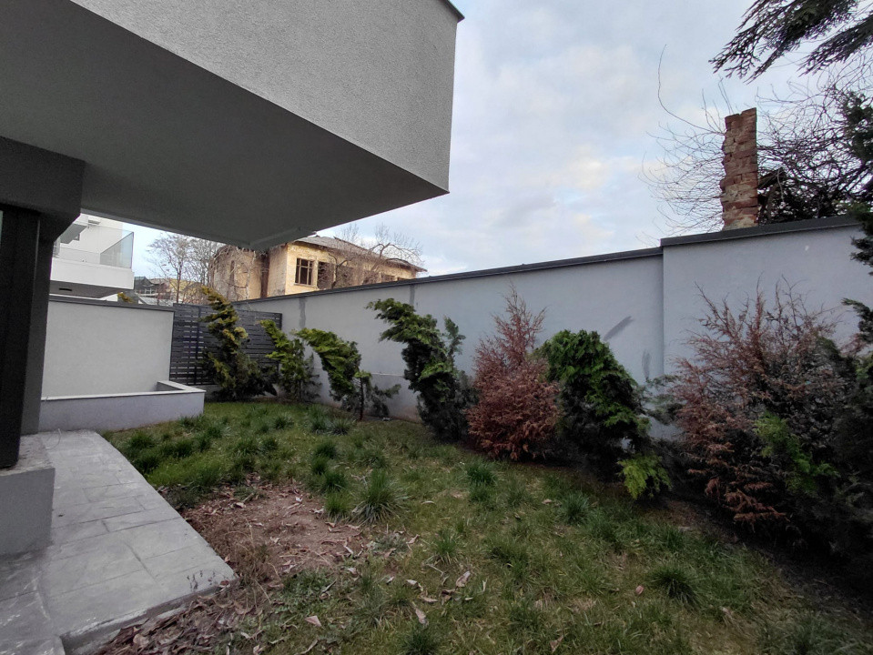 Apartement 4 camere cu terasa Piata Unirii