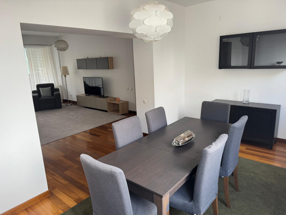Închiriere apartament de 5 camere de lux în zona Herăstrău