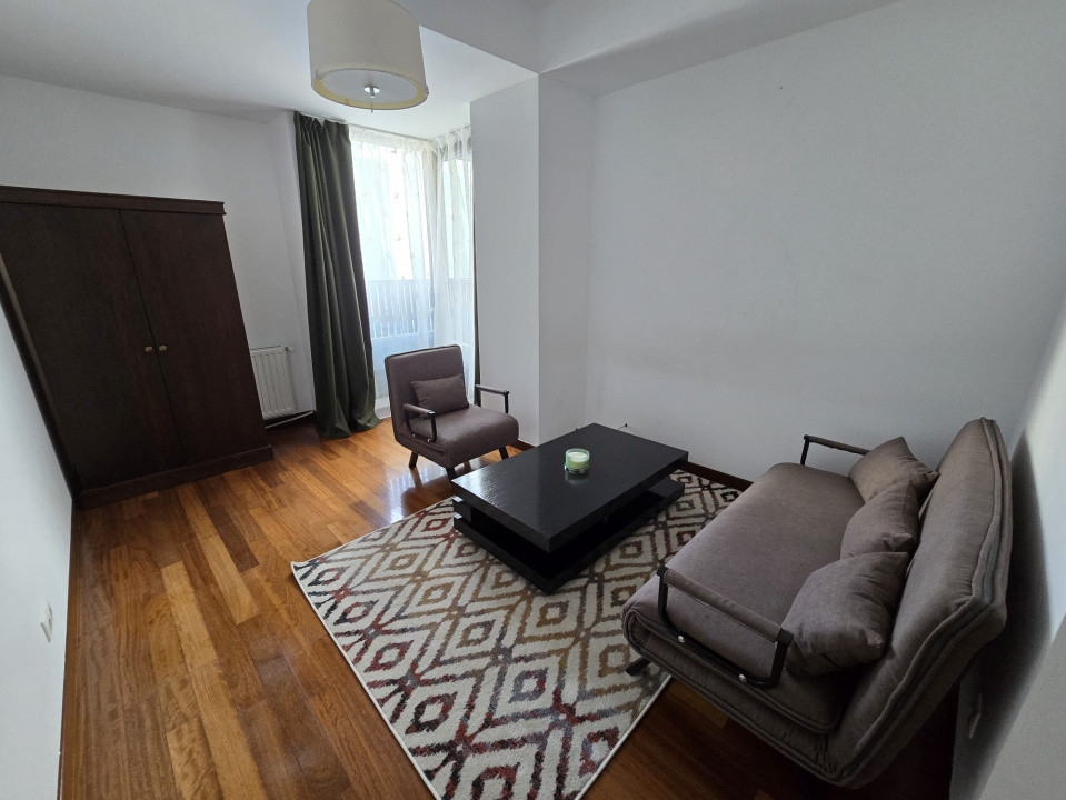 Închiriere apartament de 5 camere de lux în zona Herăstrău