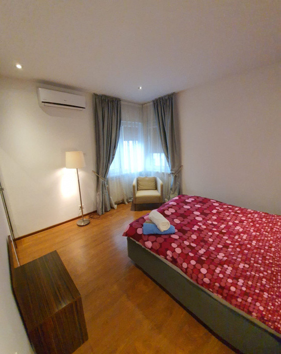 Apartament 3 camere Piața Romană