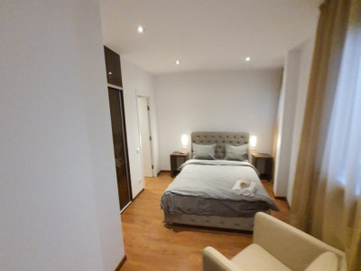 Apartament 3 camere Piața Romană