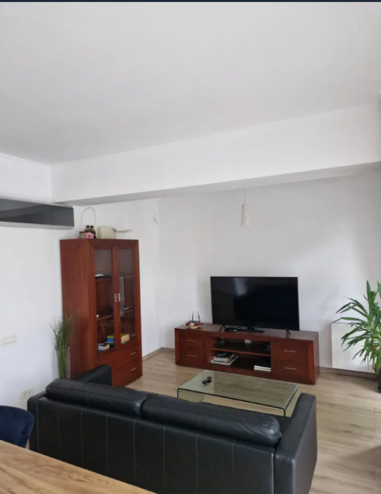 3 camere Piata Victoriei - Aviatorilor