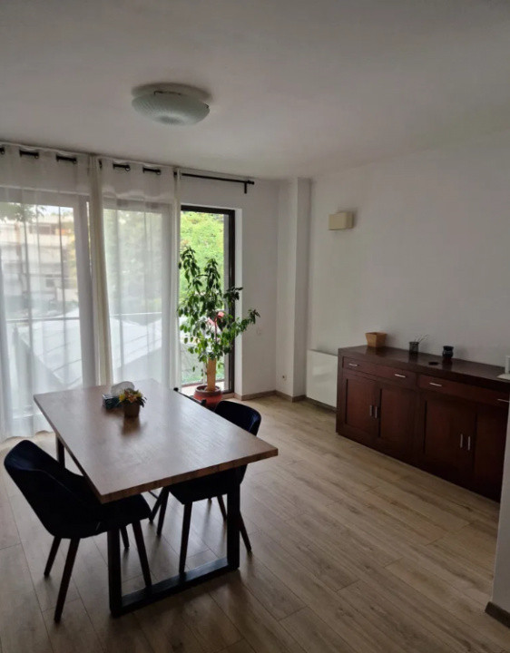 3 camere Piata Victoriei - Aviatorilor