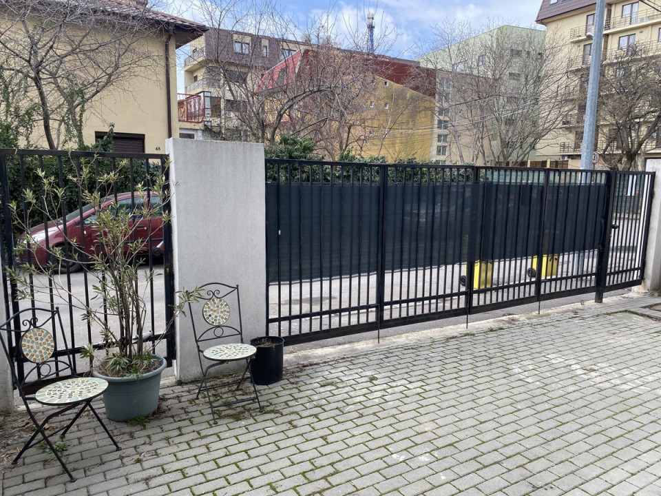 Apartament in vila birou/comercial