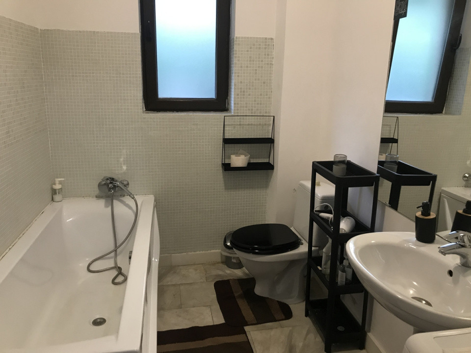 Apartament in vila birou/comercial