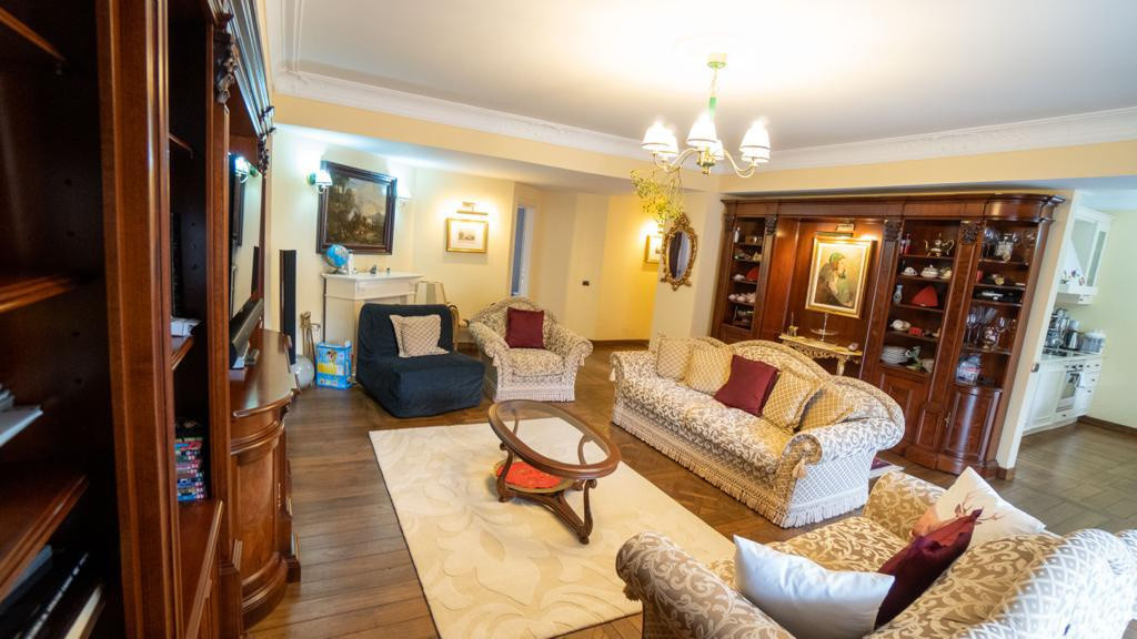 Apartament 3 camere Predeal partie