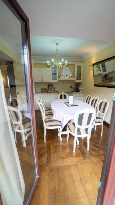 Apartament 3 camere Predeal partie