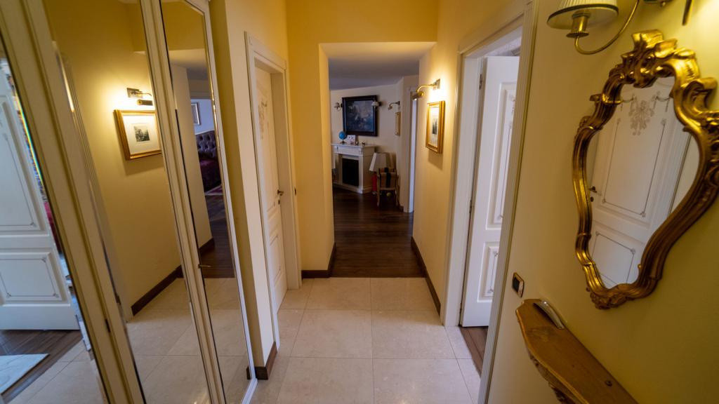 Apartament 3 camere Predeal partie