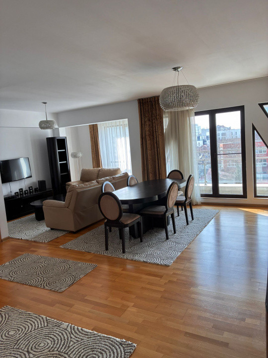 apartament decomandat de inchiriat cu 3 camere  in Dorobanti 