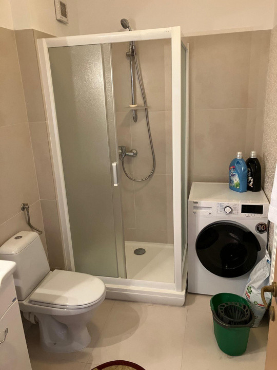 apartament decomandat de inchiriat cu 3 camere  in Dorobanti 