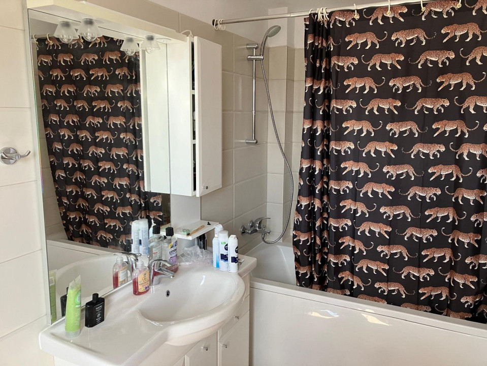 apartament decomandat de inchiriat cu 3 camere  in Dorobanti 