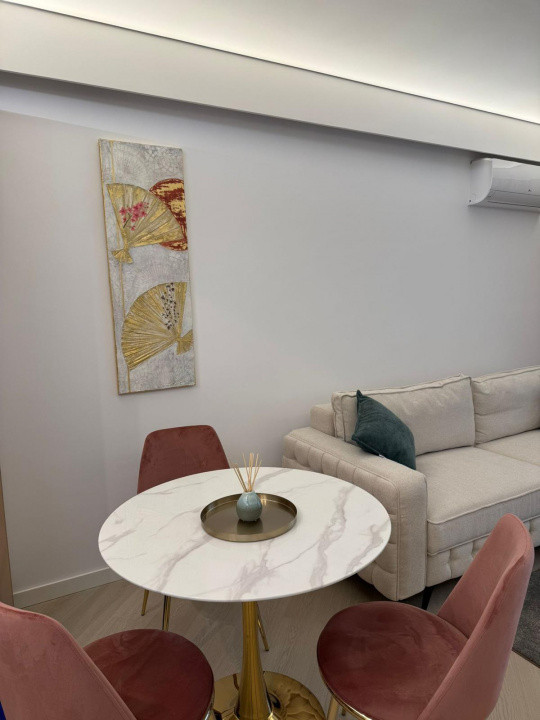 Studio dublu de închiriat – Cortina North