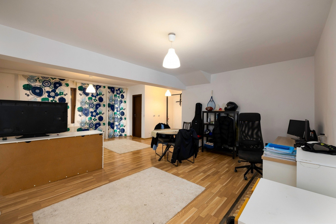 Casa 6 camere 2012 Eroii Revolutiei