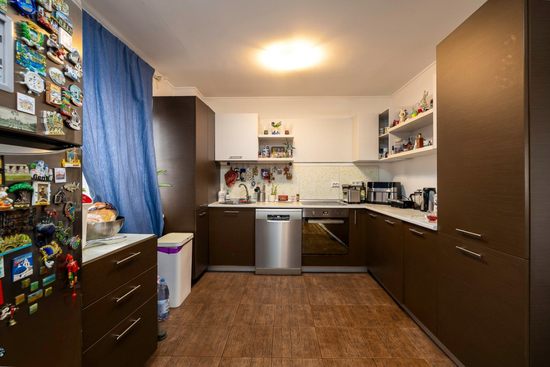 Casa 6 camere 2012 Eroii Revolutiei