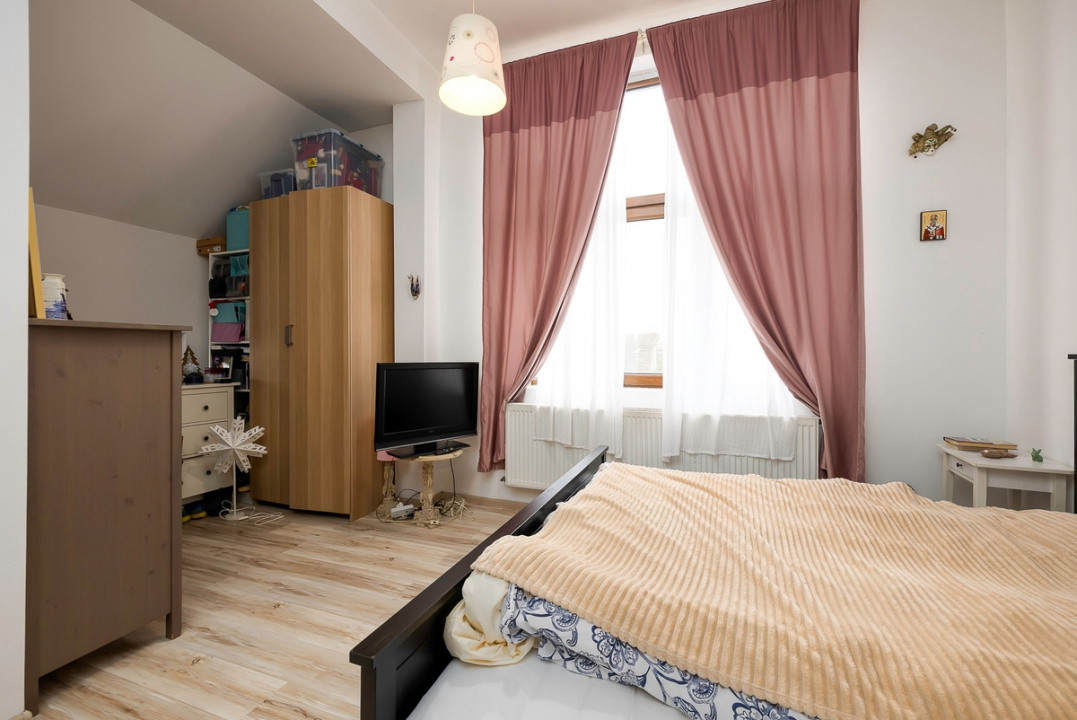 Casa 6 camere 2012 Eroii Revolutiei