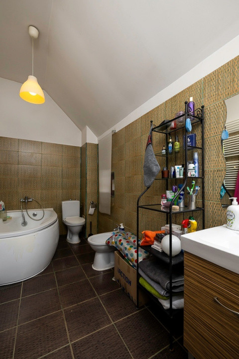 Casa 6 camere 2012 Eroii Revolutiei