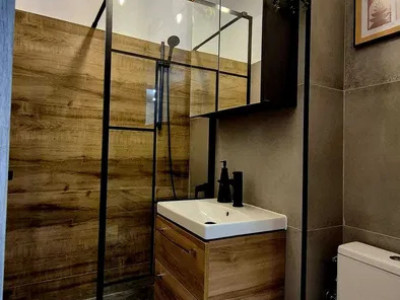 Închiriere apartament de 2 camere luminoase și calde la Piața Victoriei