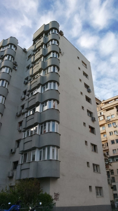 Apartament 3 camere zona Alba Iulia , bloc reabilitat