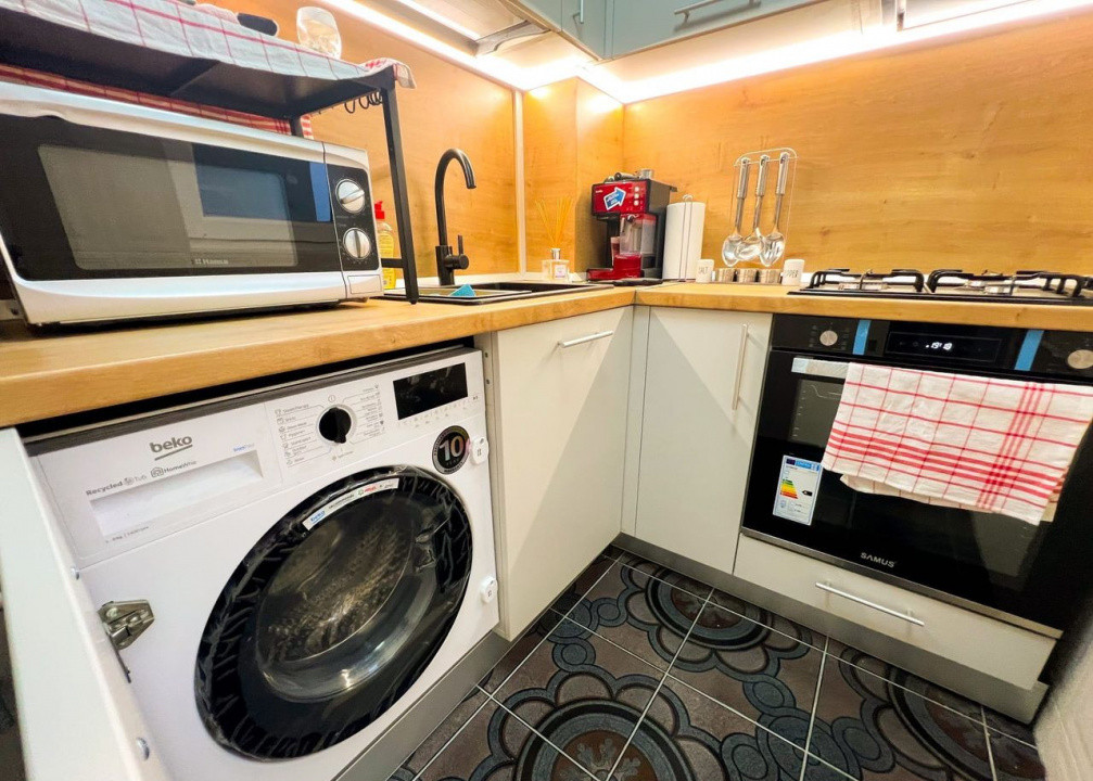 De inchiriat apartament  2 camere, confort 1 - zona Piata Sudului
