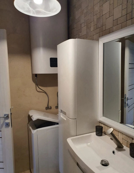 Casă de închiriat în zona Pantelimon cu 3 camere 