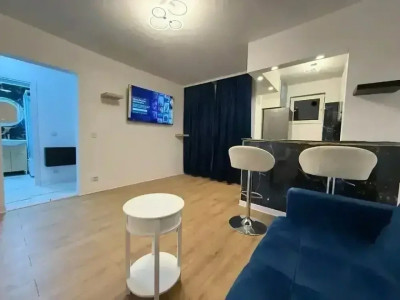 Apartament 2 camere Apărătorii Patriei 